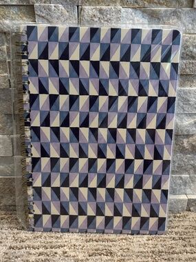nota Large Coiled Purple Pattern Notebook